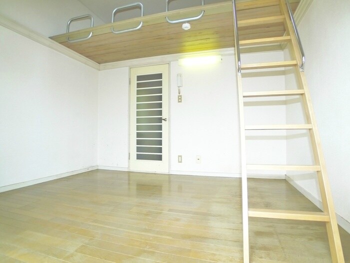 物件内観写真8　(居室)