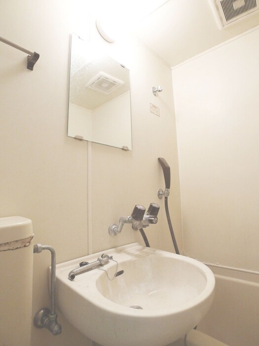 物件内観写真12　(洗面)