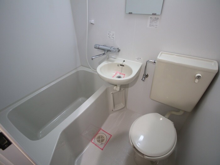 物件内観写真12　(バス／シャワールーム等)