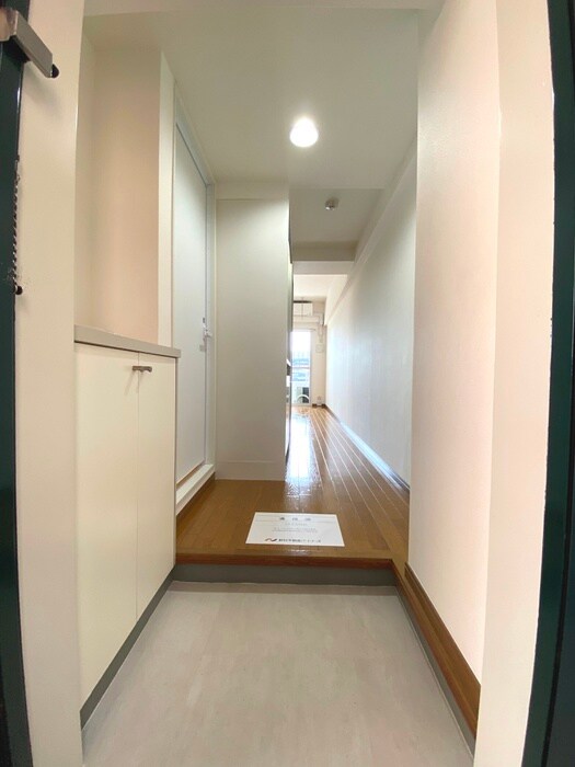 物件内観写真17　(玄関)