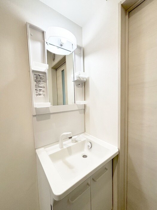 物件内観写真13　(洗面)