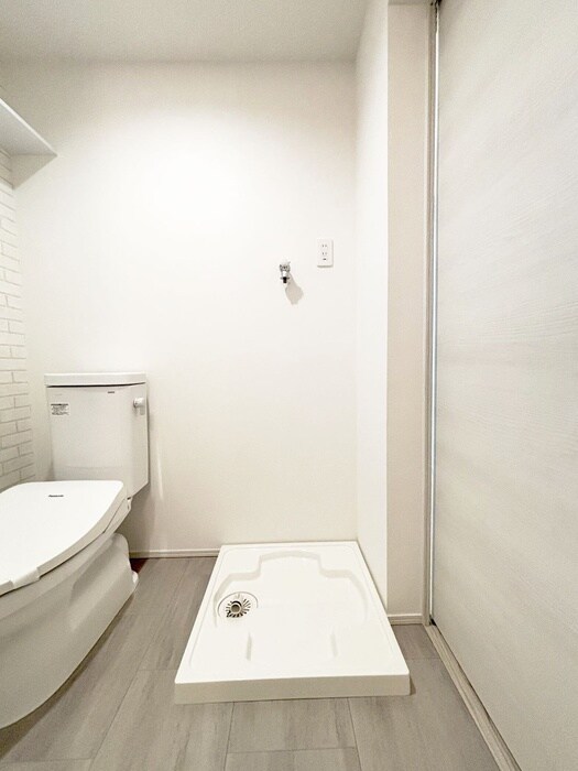 物件内観写真14　(洗濯機置場)