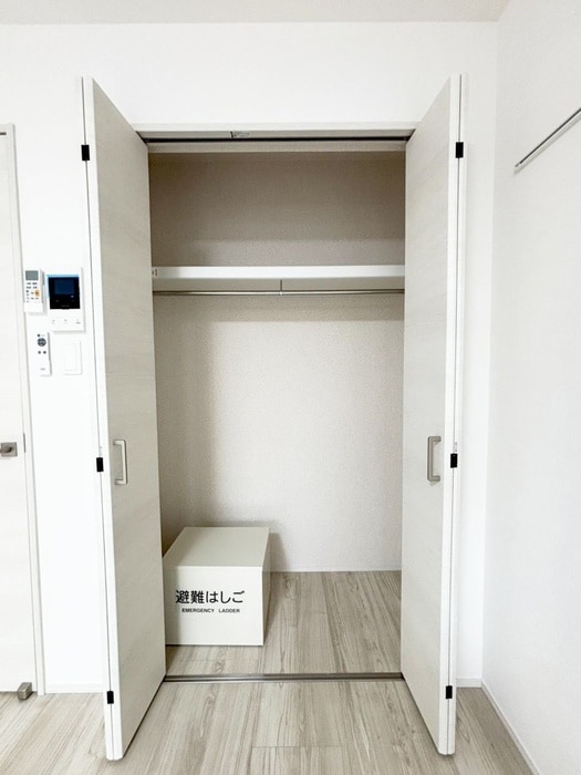 物件内観写真15　(収納)