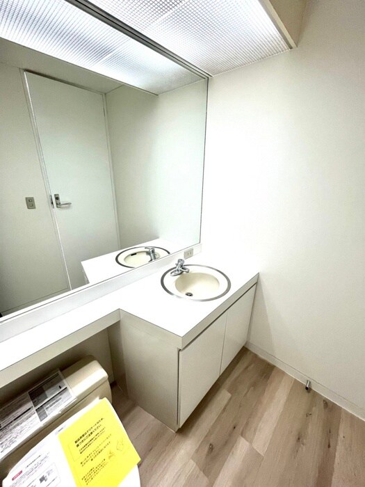 物件内観写真11　(洗面)