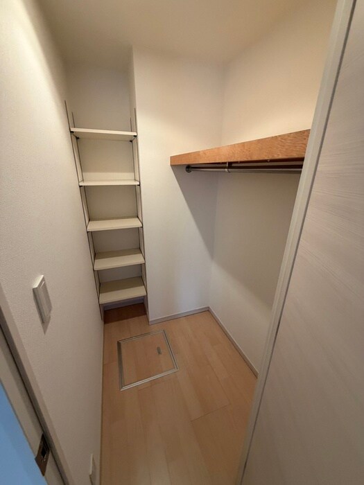 物件内観写真11　(収納)