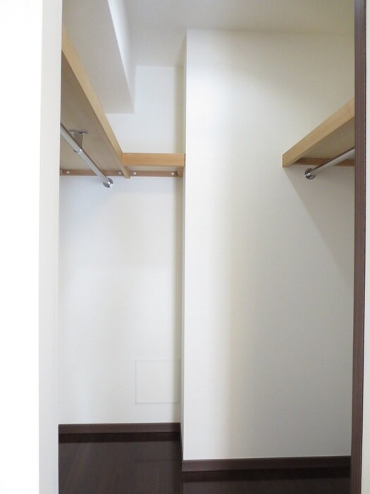 物件内観写真11　(収納)