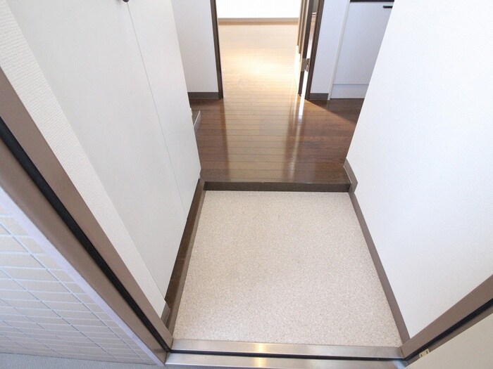 物件内観写真20　(玄関)