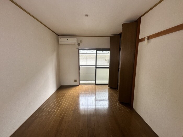 物件内観写真10　(居室)