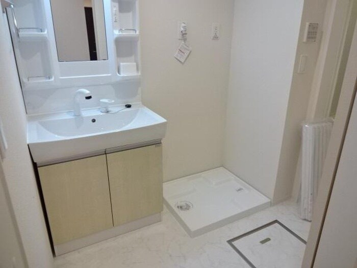 物件内観写真7　(洗面)