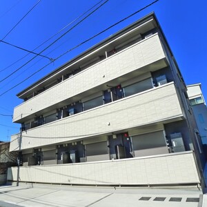 IZ(ｲｽﾞ)外観写真