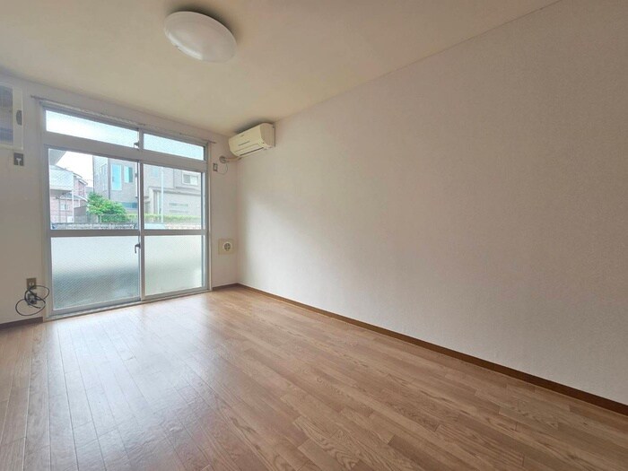 物件内観写真13　(居室)