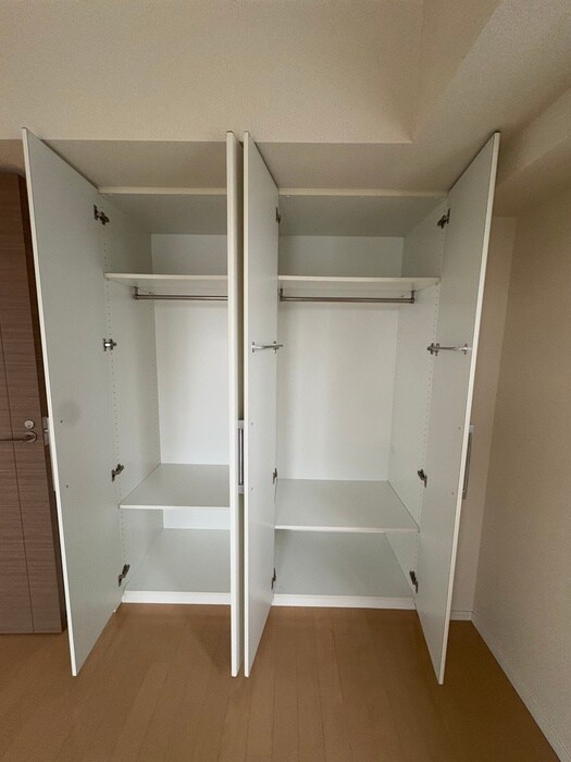 物件内観写真12　(収納)