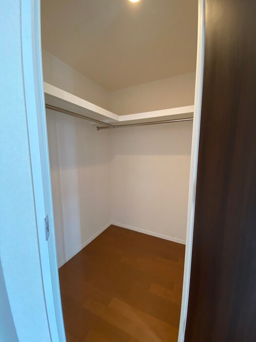 物件内観写真12　(収納)