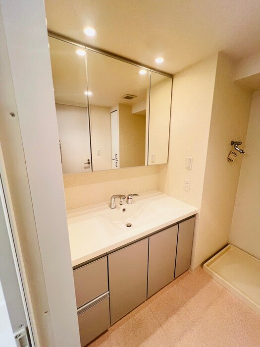 物件内観写真17　(洗面)