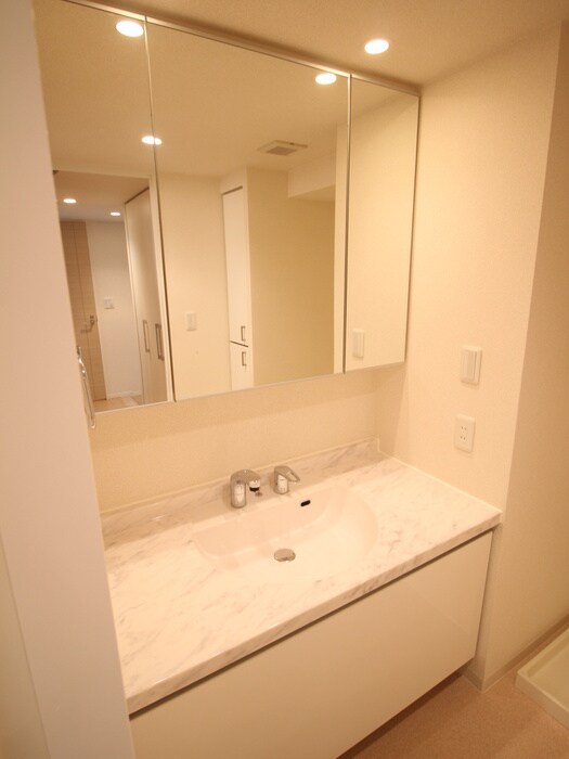 物件内観写真17　(洗面)