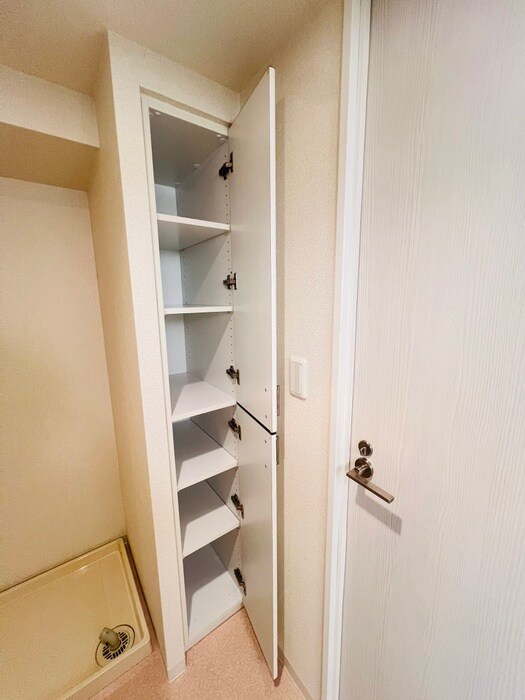 物件内観写真18　(収納)