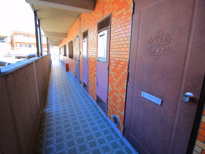 物件外観写真4　(建物設備)