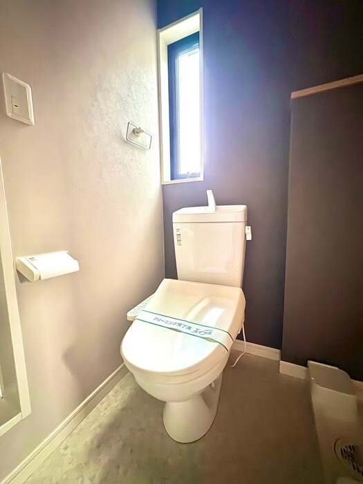 物件内観写真12　(トイレ)