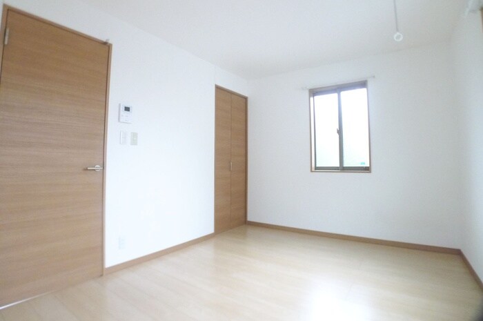 物件内観写真9　(居室)