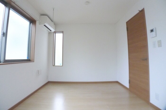 物件内観写真11　(居室)