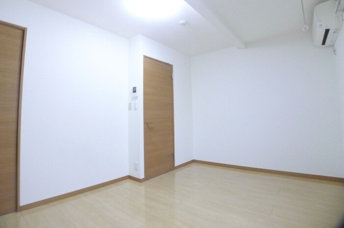 物件内観写真11　(居室)