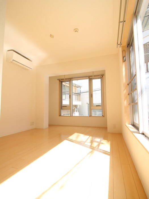 物件内観写真6　(居室)