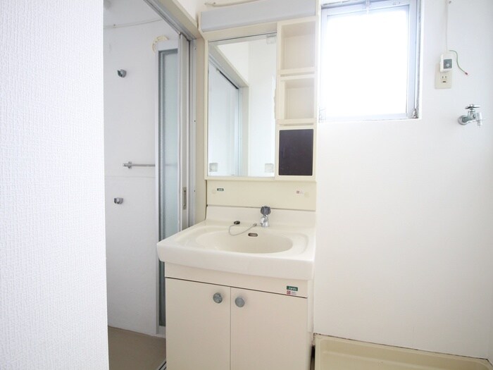 物件内観写真8　(洗面)