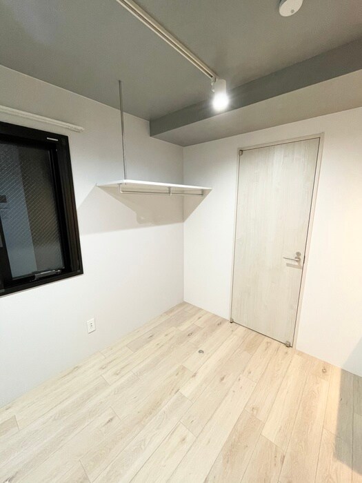 物件内観写真16　(収納)