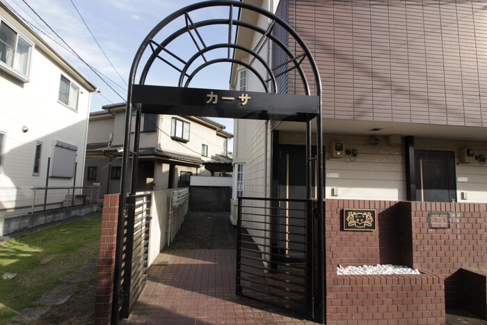 物件外観写真5　(エントランス部分)