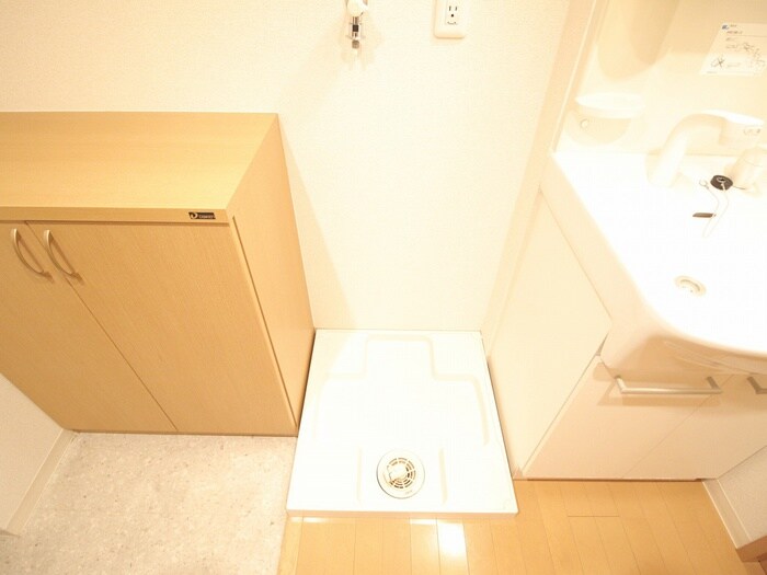 物件内観写真13　(洗濯機置場)