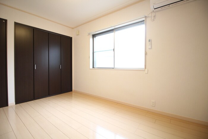 物件内観写真6　(居室)