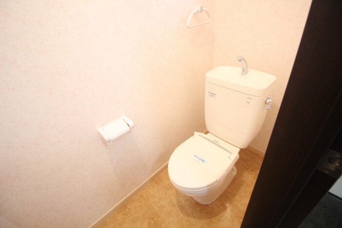 物件内観写真14　(トイレ)