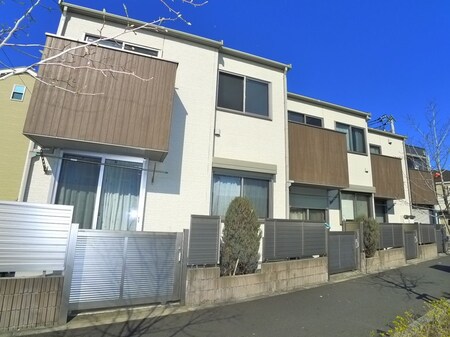 ステラート中央外観写真