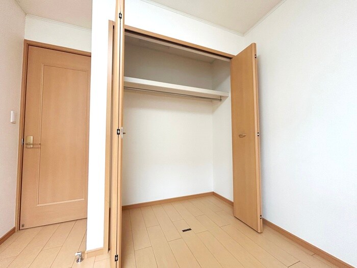 物件内観写真10　(収納)