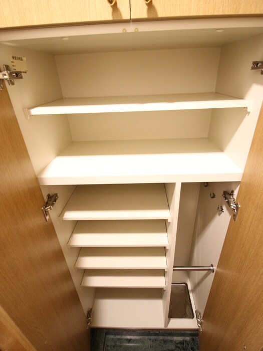 物件内観写真7　(靴箱)