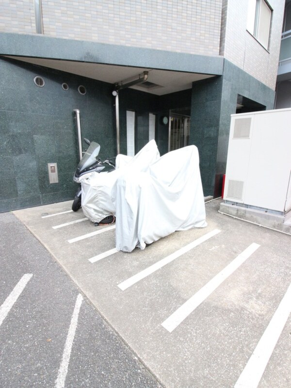 バイク置き場