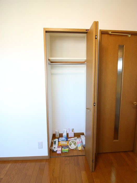 物件内観写真14　(収納)