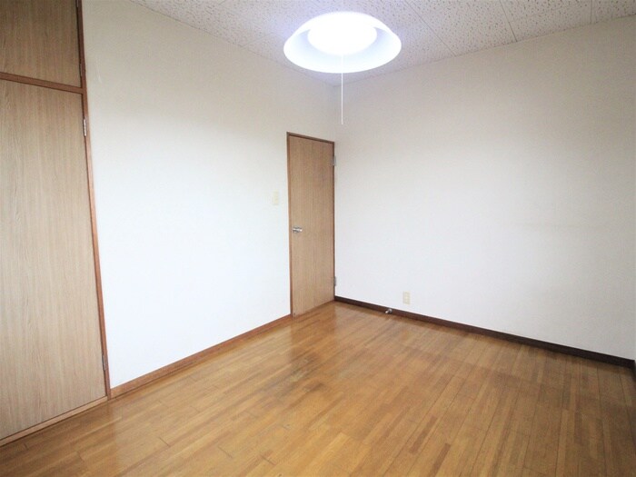 プレジュール関口の居室