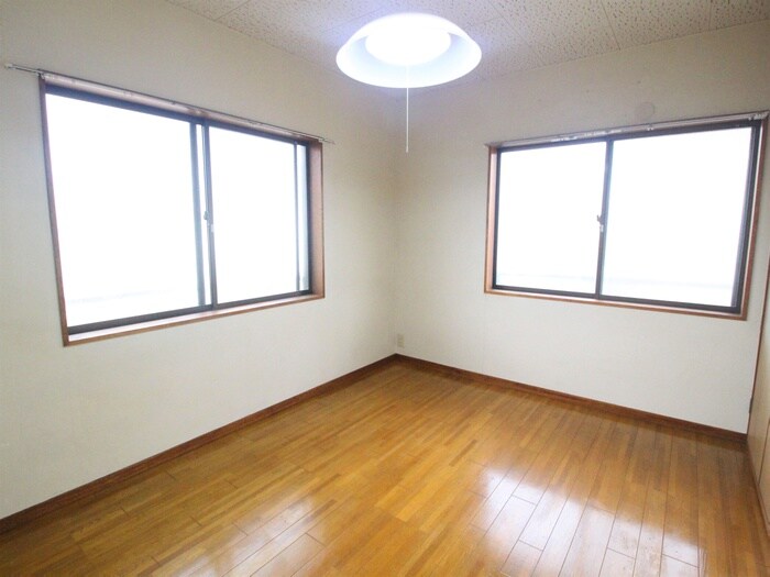 物件内観写真10　(居室)