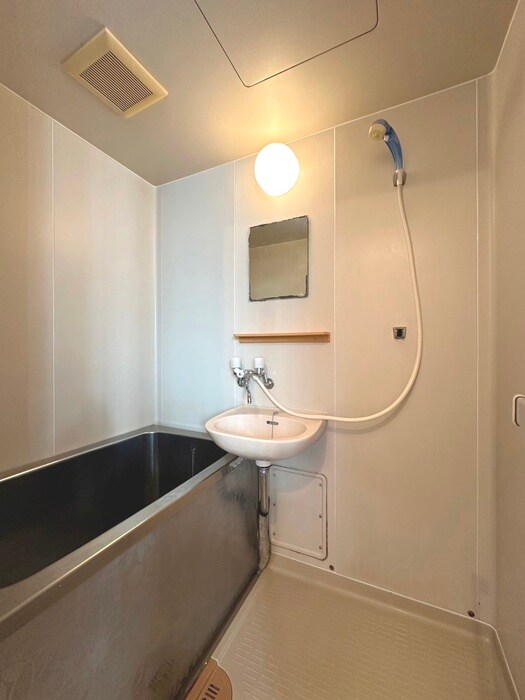 プレジュール関口のバス