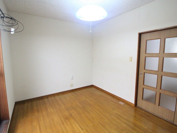 物件内観写真12　(居室)