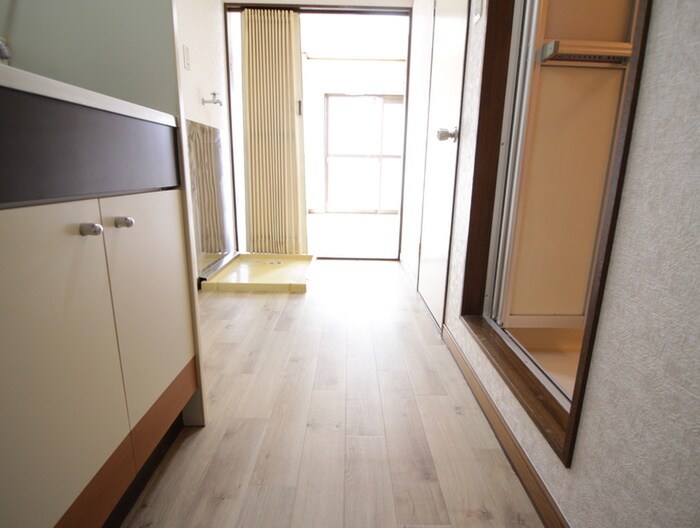 物件内観写真9　(廊下)