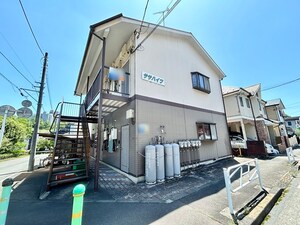 ササハイツ外観写真