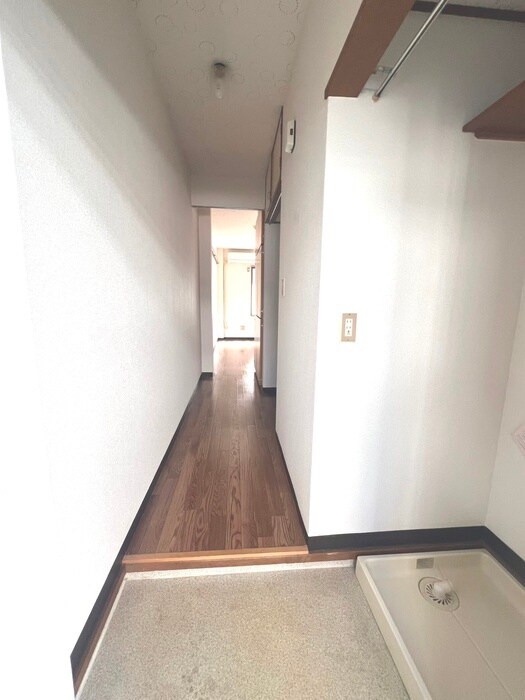 物件内観写真19　(玄関)