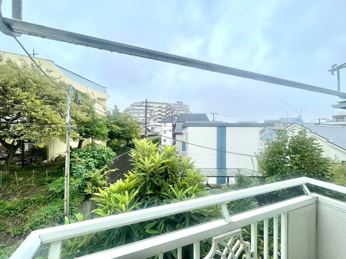 物件内観写真14　(室内からの展望)