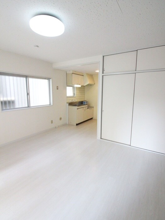 物件内観写真9　(収納)