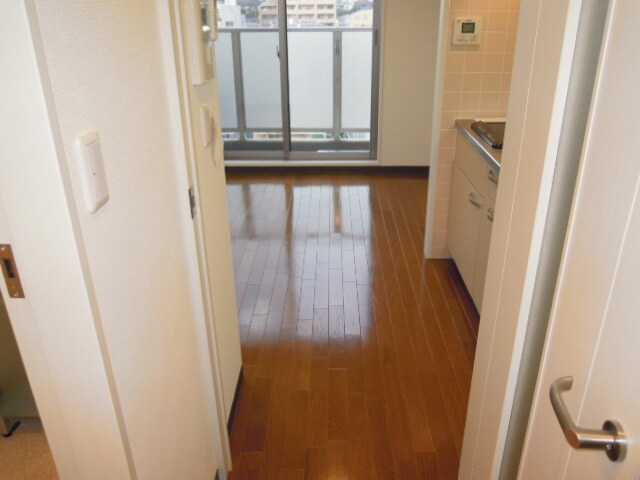 物件内観写真8　(廊下)