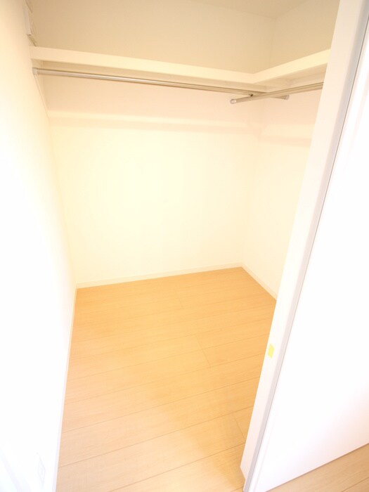物件内観写真6　(収納)