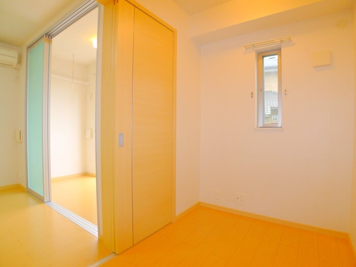 物件内観写真11　(室内からの展望)