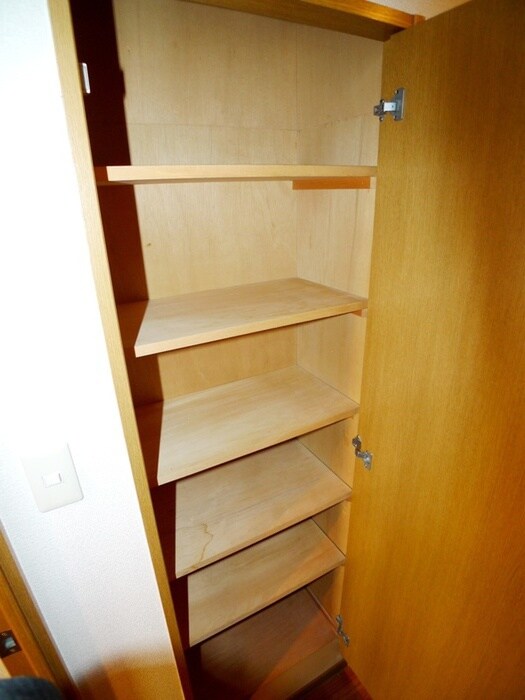 物件内観写真15　(収納)